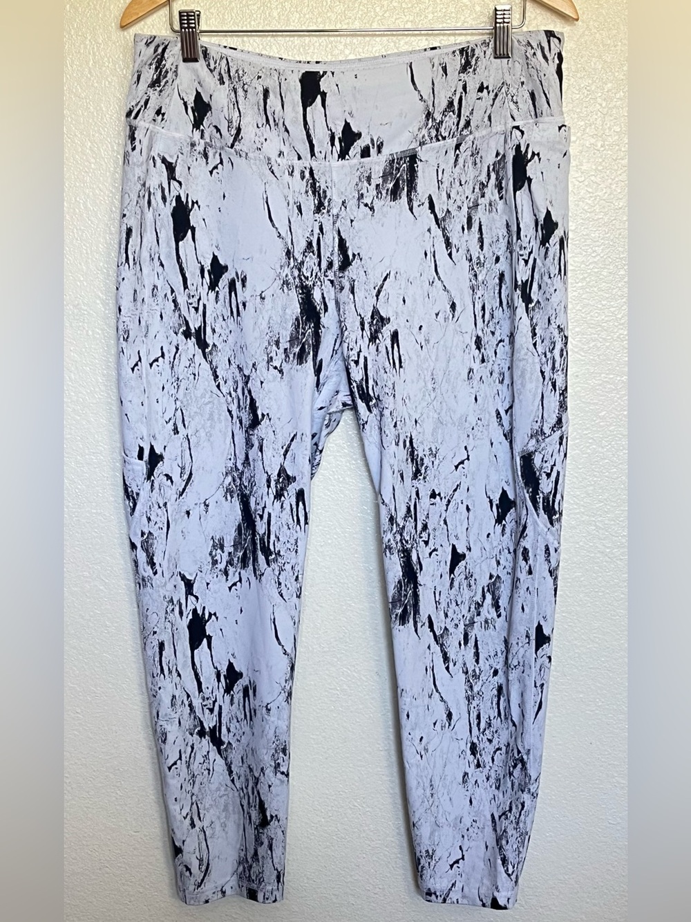 CALIA Marble-Print Leggings - Light Gray & Black XXL